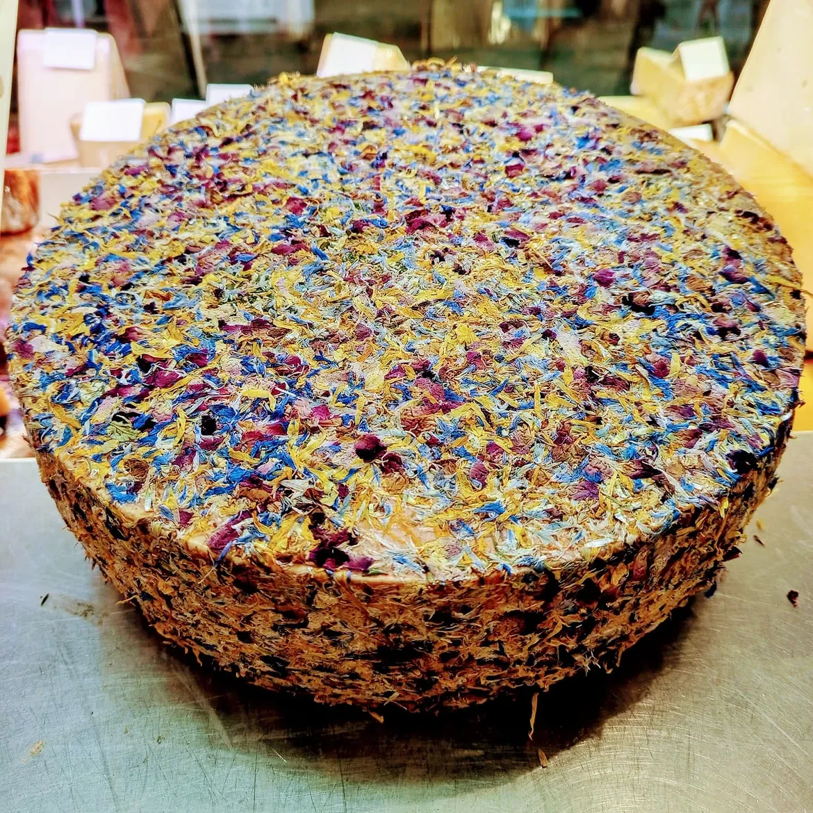 Publicación de Instagram de Charcutería Hernández con productos gourmet de la tienda (8 de 9)